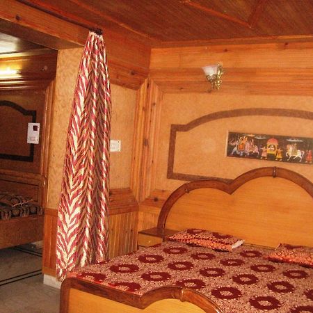 Hotel Arsh International Nainital Eksteriør billede