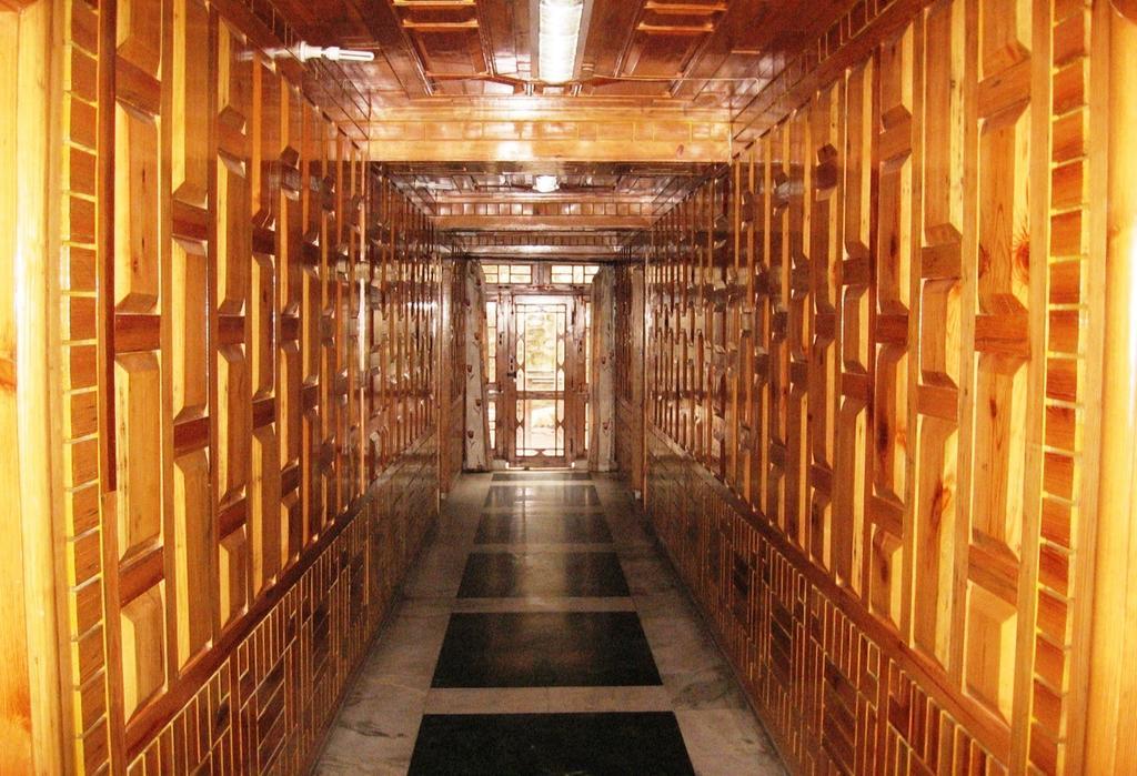 Hotel Arsh International Nainital Eksteriør billede